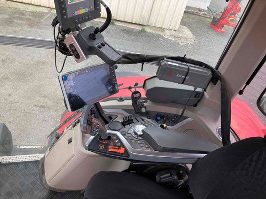 Tracteur agricole Massey Ferguson 8S.205 Dyna-VT EXCLUSIVE