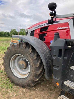Tracteur agricole Massey Ferguson 8S.205 Dyna-VT EXCLUSIVE