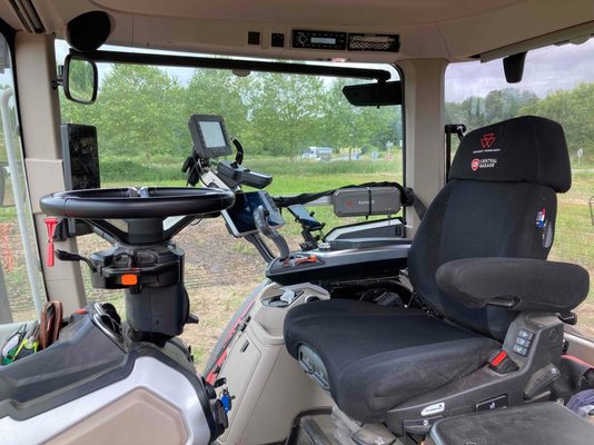 Tracteur agricole Massey Ferguson 8S.205 Dyna-VT EXCLUSIVE