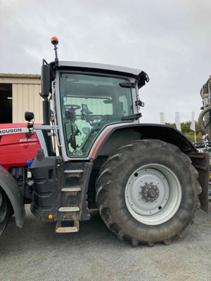 Tracteur agricole Massey Ferguson 8S.205 Dyna-VT EXCLUSIVE