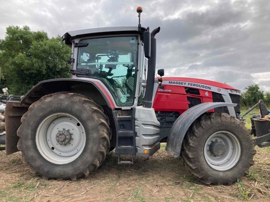 Tracteur agricole Massey Ferguson 8S.205 Dyna-VT EXCLUSIVE