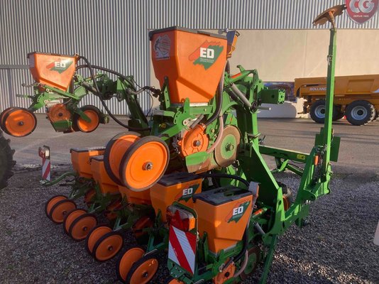 Semoir en ligne pneumatique Amazone ED 452