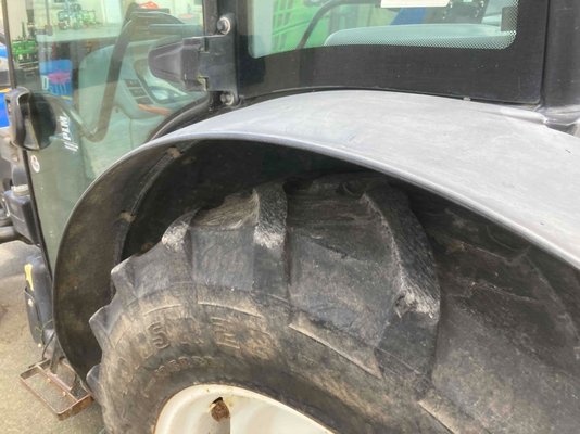 Tracteur fruitier New Holland T4-75N