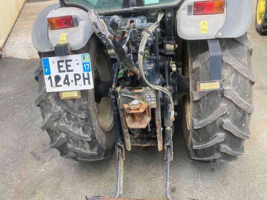 Tracteur fruitier New Holland T4-75N