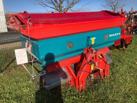 Distributeur d'engrais - X36