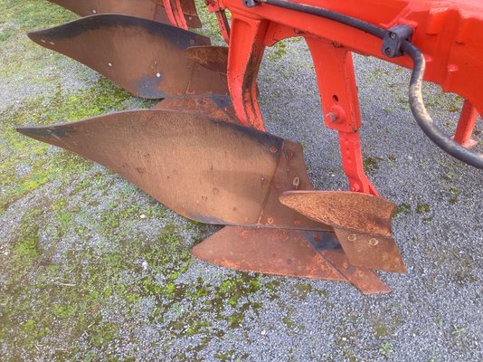 Charrue Kuhn Vari-Master 152