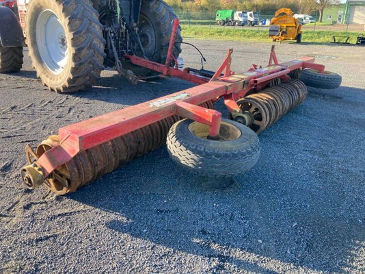 Rouleau auto-porteur Väderstad ROLLEX620M