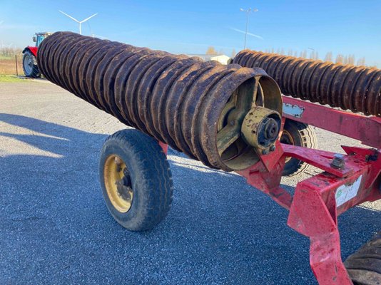 Rouleau auto-porteur Väderstad ROLLEX620M