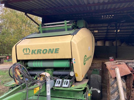 Presse à balles rondes - COMPRIMA V180