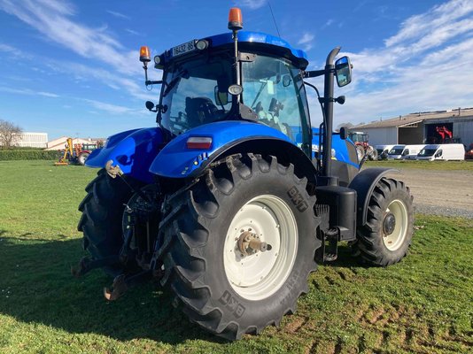 Tracteur agricole New Holland T7.210