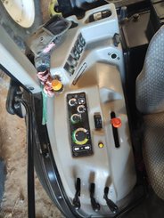 Tracteur agricole Claas NEXOS 230VL - 5