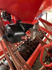 Semoir en ligne conventionnel Kuhn VENTA LC 302 - 12