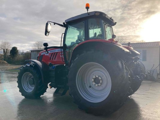 Tracteur agricole Massey Ferguson 7720