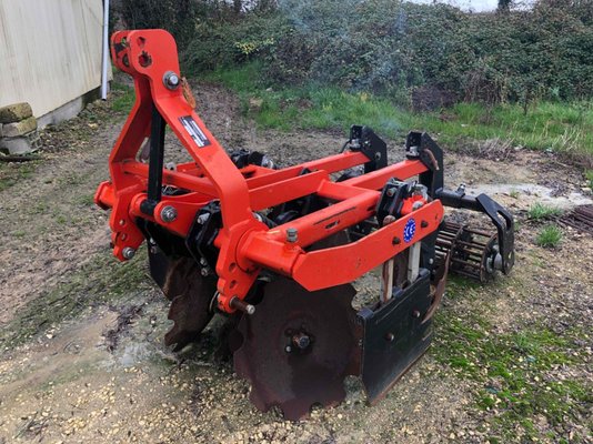 Déchaumeur à dents / Chisel Gregoire Besson DISCOFLEX GV  8