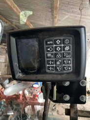 Presse à balles rondes New Holland Roll-Belt 180 - 3