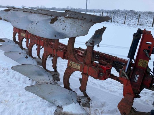 Charrue Gregoire Besson RWB 47